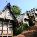 tempat penyimpanan beras suku baduy