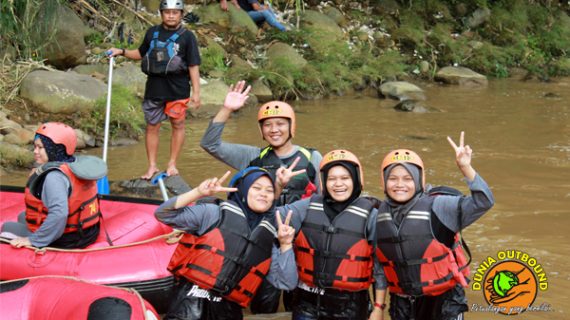 company outing, outbound di bogor, outbound di curug cilember, outbound di puncak