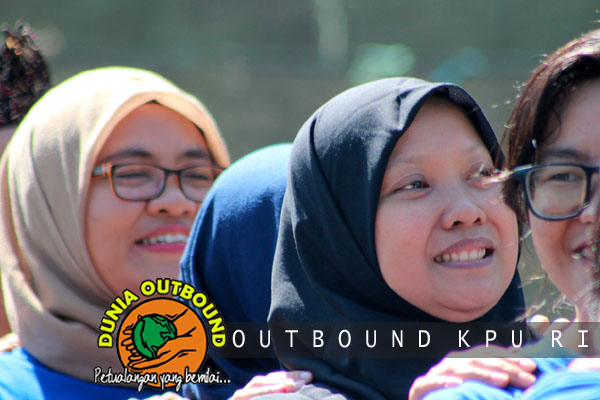 team hukum kpu outbound di puncak