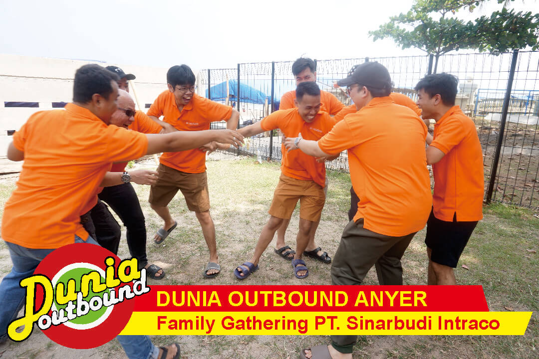 paket outbound di Hotel Aston Anyer, kegiatan team building di tepi pantai Anyer, rekomendasi lokasi outing karyawan di Banten, tempat gathering dengan fasilitas hotel bintang empat