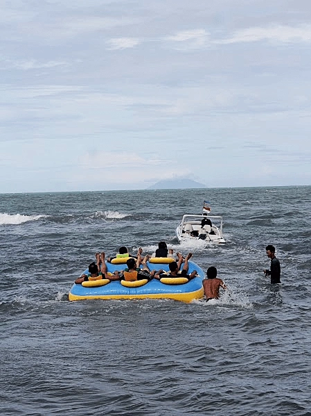 Aktivitas keluarga gathering balikpapan, outbound di balikpapan, banana boat balikpapan, gathering di balikpapan, paket outbound di balikpapan