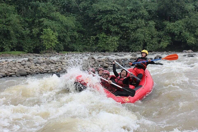 Rafting Sungai Cianten